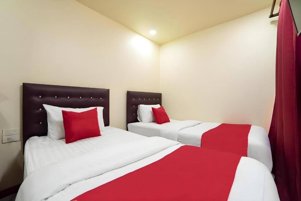 5 Diamond Hotel Банкок Екстериор снимка