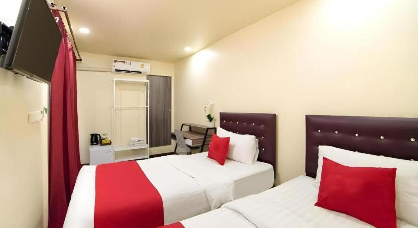 5 Diamond Hotel Банкок Екстериор снимка