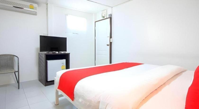 5 Diamond Hotel Банкок Екстериор снимка