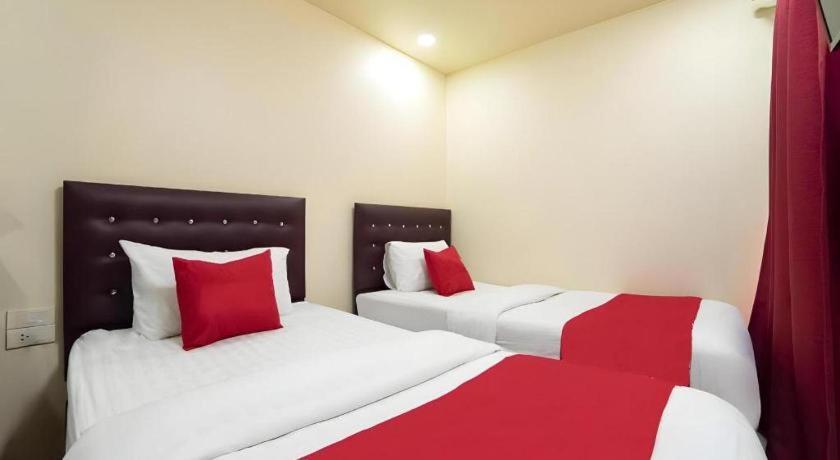 5 Diamond Hotel Банкок Екстериор снимка